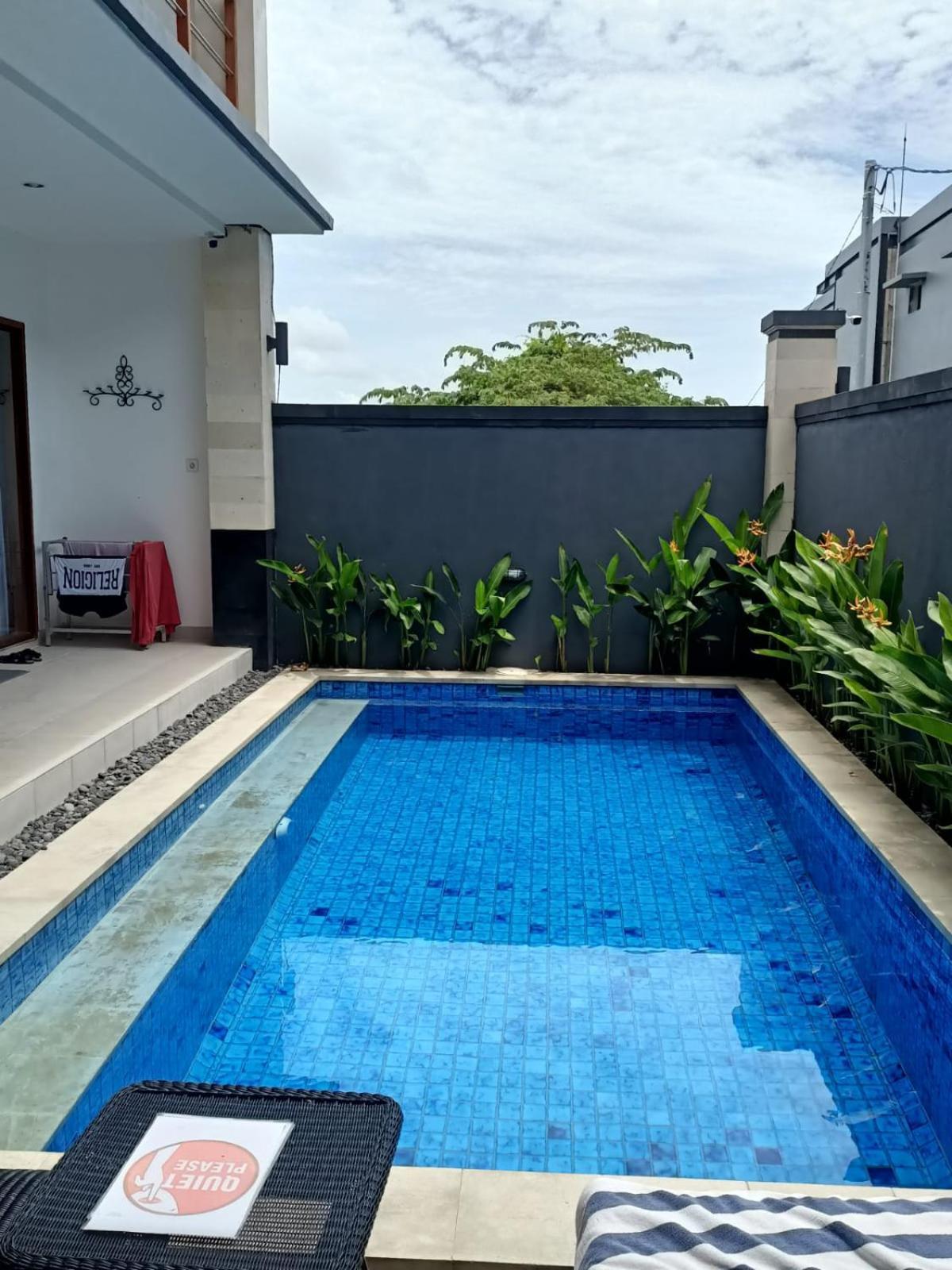 Kasmaran Bali Guest House Munggu Dış mekan fotoğraf